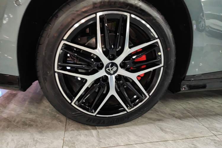Used BYD Han L 2025 DM-p Four-Wheel-Drive LiDAR Flagship Model Exterior 8
