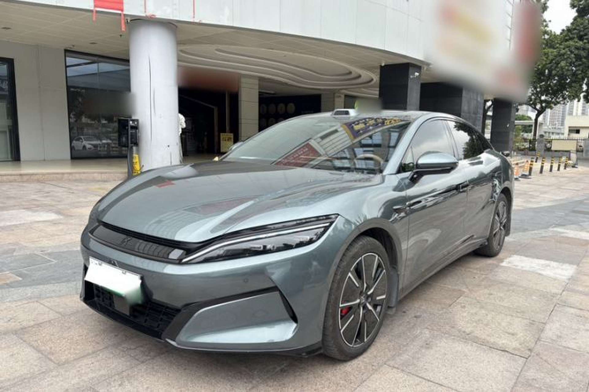 Used BYD Han L 2025 DM-i 200KM LiDAR Luxury Model Front Left 45 Deg