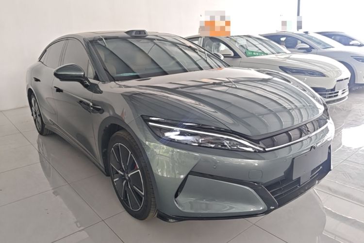 Used BYD Han L 2025 EV 701KM LiDAR Deluxe Edition Front Right 45 Deg