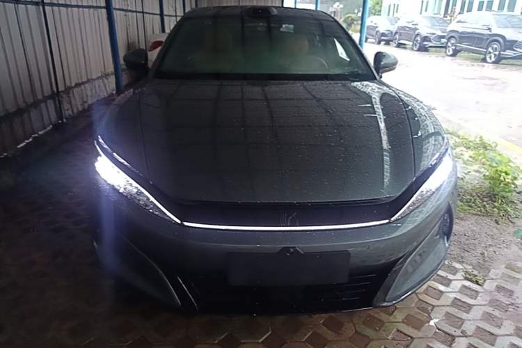 Used BYD Han L 2025 DM-p Four-Wheel-Drive LiDAR Flagship Model Front