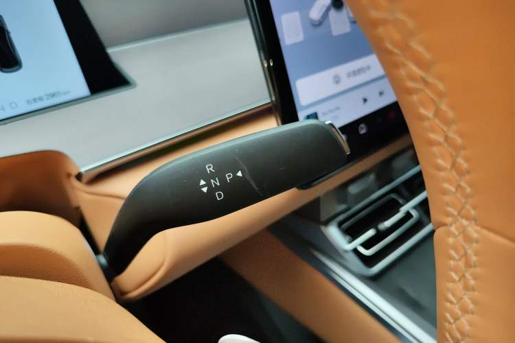 Used BYD Han L 2025 DM-p Four-Wheel-Drive LiDAR Flagship Model Gear Lever