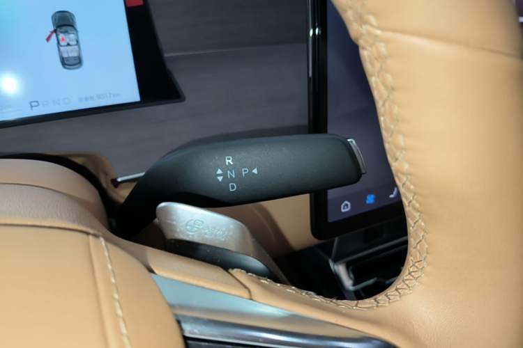 Used BYD Han L 2025 DM-p Four-Wheel-Drive LiDAR Flagship Model Gear Lever