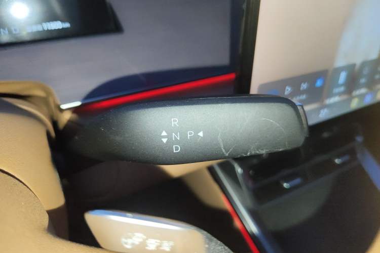 Used BYD Han L 2025 DM-i 200km LiDAR Flagship Model Gear Lever