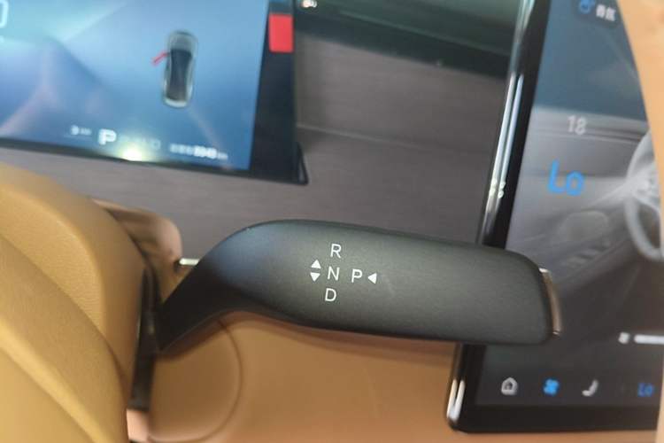 Used BYD Han L 2025 DM-p Four-Wheel-Drive LiDAR Flagship Model Gear Lever