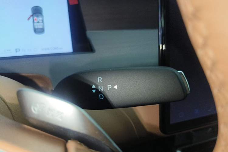 Used BYD Han L 2025 DM-p Four-Wheel-Drive LiDAR Flagship Model Gear Lever