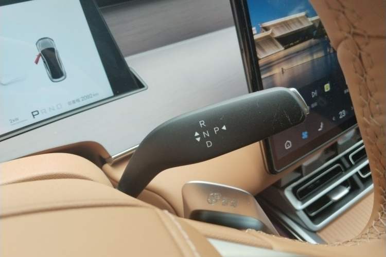 Used BYD Han L 2025 DM-i 200km LiDAR Flagship Model Gear Lever
