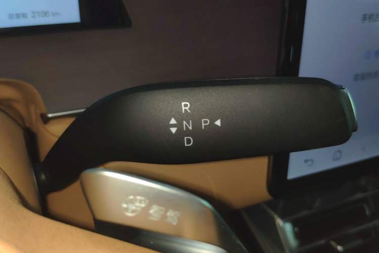 Used BYD Han L 2025 DM-p Four-Wheel-Drive LiDAR Flagship Model Gear Lever