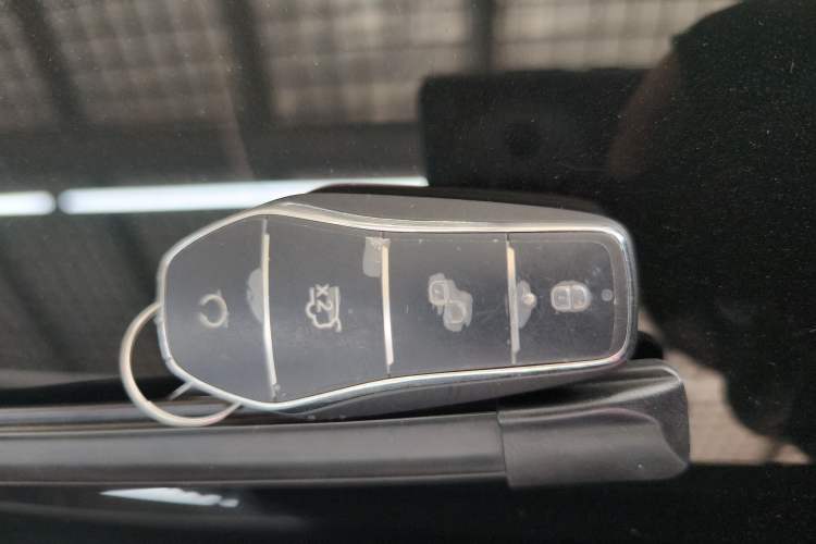 Used BYD Han L 2025 DM-p Four-Wheel-Drive LiDAR Flagship Model Interior 1