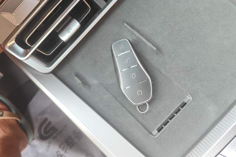 Used BYD Han L 2025 DM-p Four-Wheel-Drive LiDAR Flagship Model Interior 1