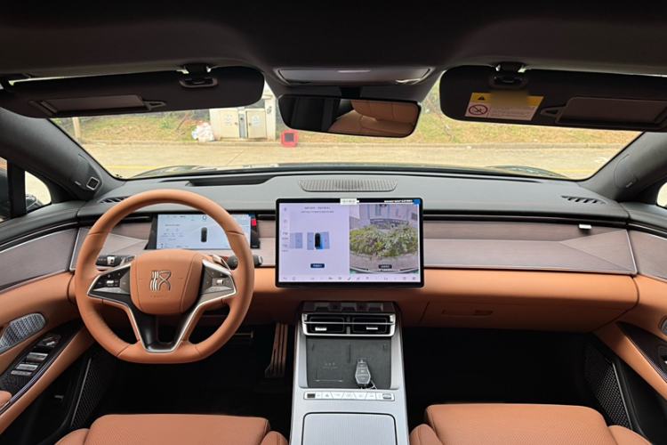 Used BYD Han L 2025 DM-p Four-Wheel-Drive LiDAR Flagship Model Interior 1