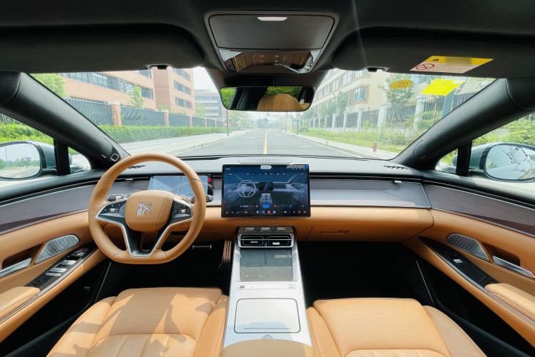 Used BYD Han L 2025 DM-p Four-Wheel-Drive LiDAR Flagship Model Interior 2
