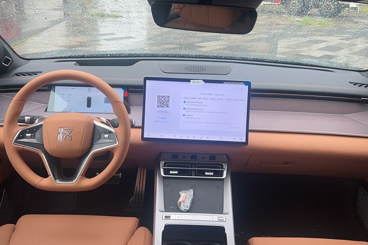 Used BYD Han L 2025 DM-p Four-Wheel-Drive LiDAR Flagship Model Interior 3