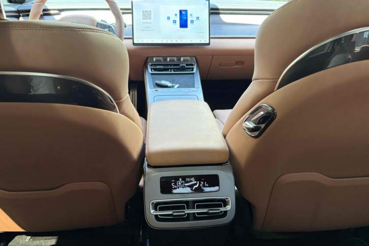 Used BYD Han L 2025 DM-p Four-Wheel-Drive LiDAR Flagship Model Interior 5