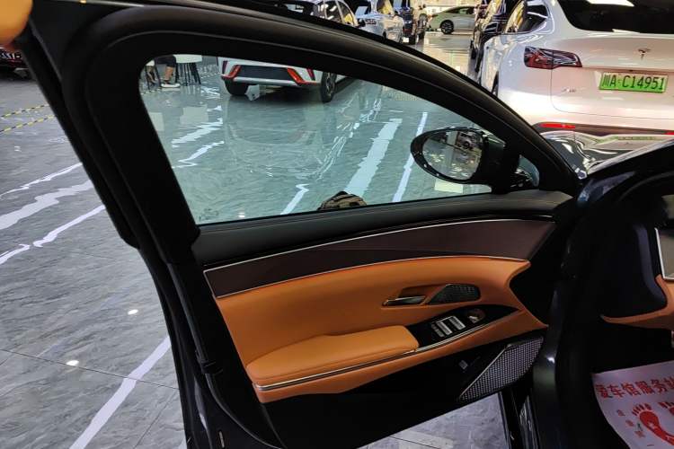 Used BYD Han L 2025 DM-p Four-Wheel-Drive LiDAR Flagship Model Interior 7