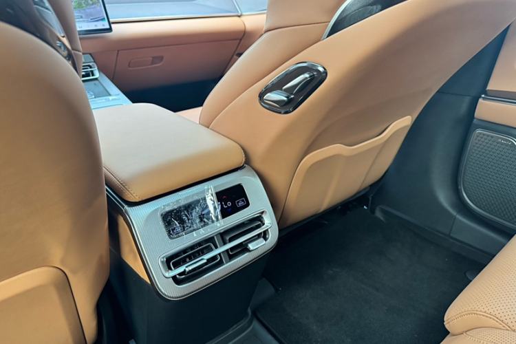 Used BYD Han L 2025 DM-p Four-Wheel-Drive LiDAR Flagship Model Interior 7
