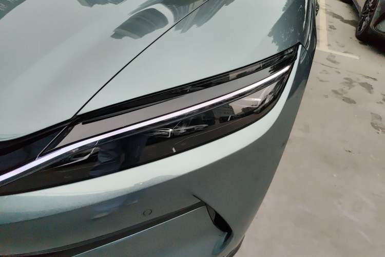 Used BYD Han L 2025 DM-p Four-Wheel-Drive LiDAR Flagship Model Left Front Headlight