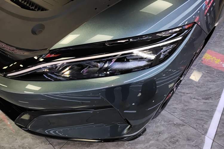 Used BYD Han L 2025 DM-p Four-Wheel-Drive LiDAR Flagship Model Left Front Headlight