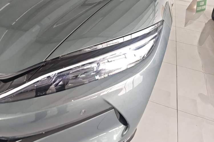 Used BYD Han L 2025 EV 701KM LiDAR Deluxe Edition Left Front Headlight