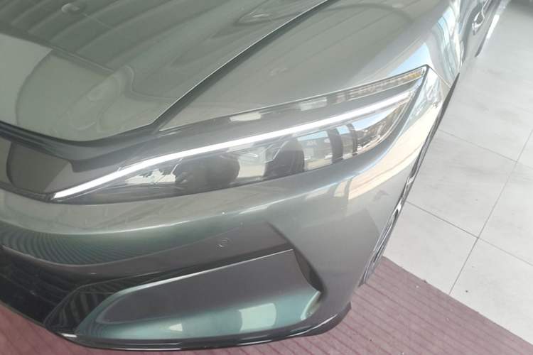 Used BYD Han L 2025 DM-p Four-Wheel-Drive LiDAR Flagship Model Left Front Headlight