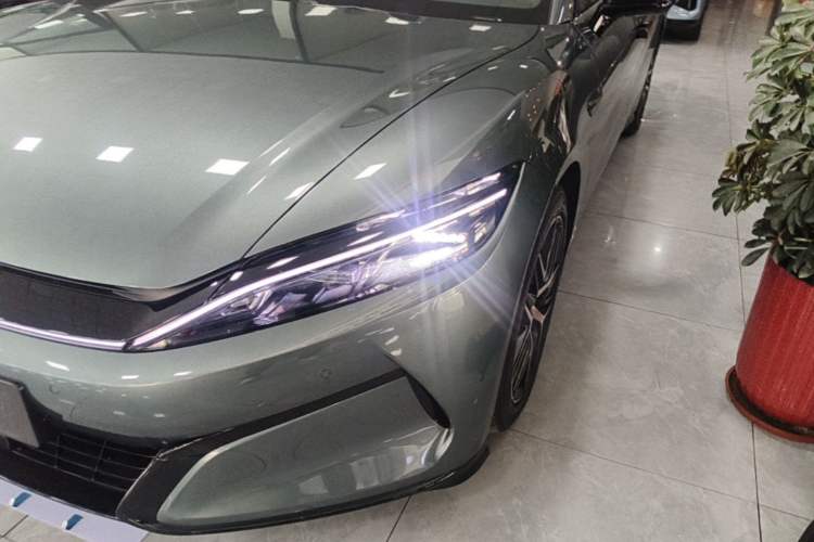 Used BYD Han L 2025 DM-p Four-Wheel-Drive LiDAR Flagship Model Left Front Headlight