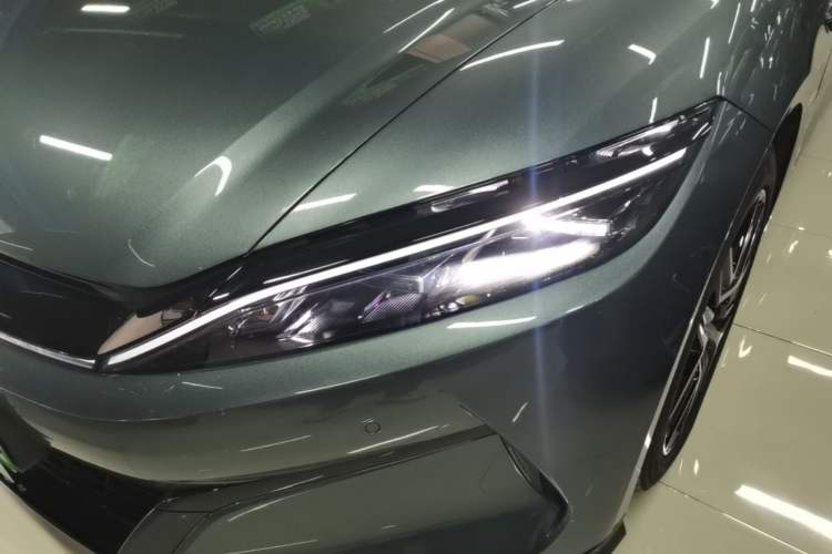 Used BYD Han L 2025 DM-p Four-Wheel-Drive LiDAR Flagship Model Left Front Headlight