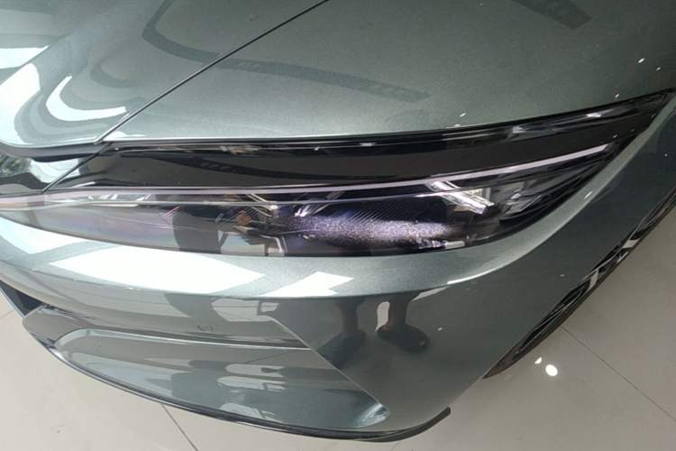 Used BYD Han L 2025 DM-p Four-Wheel-Drive LiDAR Flagship Model Left Front Headlight