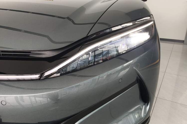 Used BYD Han L 2025 DM-p Four-Wheel-Drive LiDAR Flagship Model Left Front Headlight