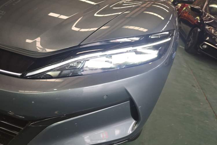 Used BYD Han L 2025 EV 701KM LiDAR Deluxe Edition Left Front Headlight