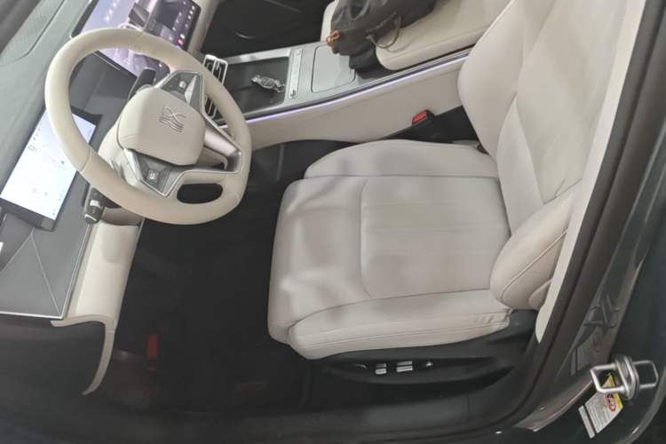 Used BYD Han L 2025 DM-i 200km LiDAR Flagship Model Left Front Seat