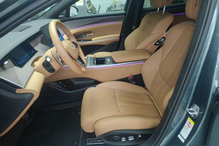 Used BYD Han L 2025 DM-p Four-Wheel-Drive LiDAR Flagship Model Left Front Seat