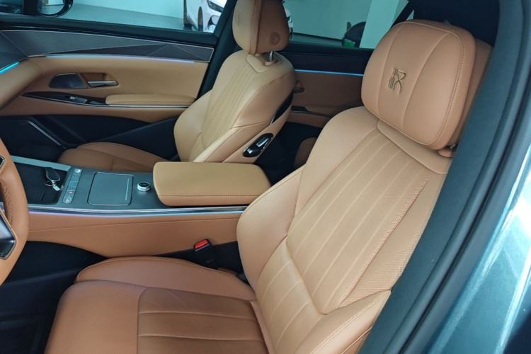 Used BYD Han L 2025 EV Four-Wheel Drive LiDAR Flagship Model Left Front Seat