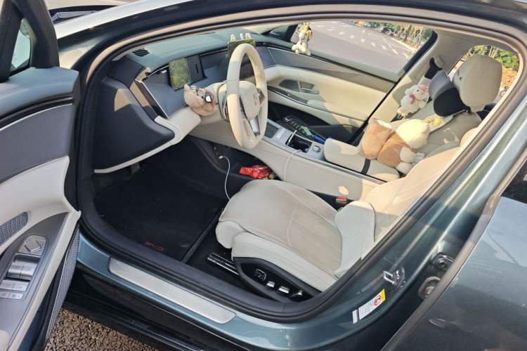 Used BYD Han L 2025 DM-i 200km LiDAR Flagship Model Left Front Seat