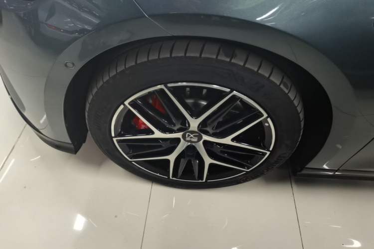 Used BYD Han L 2025 DM-p Four-Wheel-Drive LiDAR Flagship Model Left Front Wheel Hub