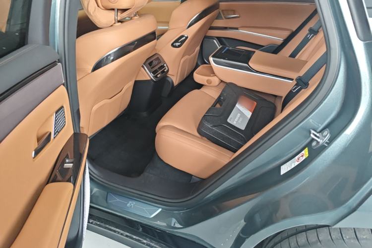 Used BYD Han L 2025 DM-p Four-Wheel-Drive LiDAR Flagship Model Left Rear Seat