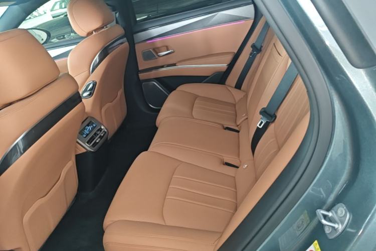 Used BYD Han L 2025 EV 701KM LiDAR Deluxe Edition Left Rear Seat