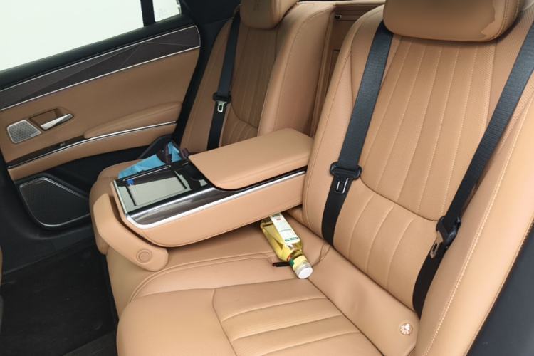 Used BYD Han L 2025 DM-p Four-Wheel-Drive LiDAR Flagship Model Left Rear Seat