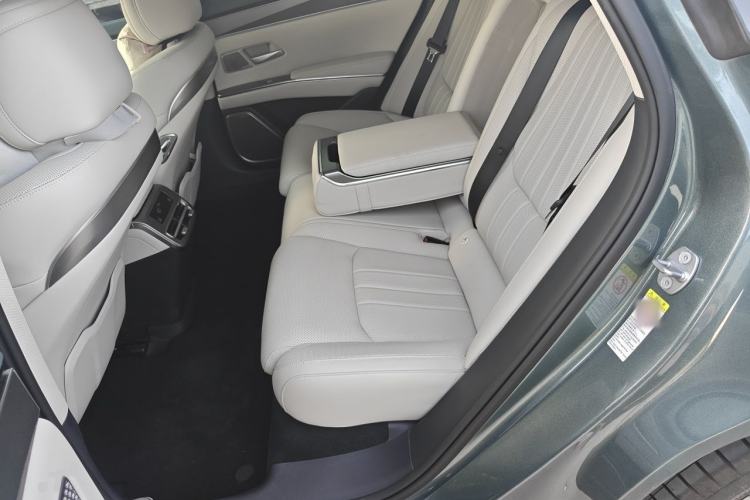 Used BYD Han L 2025 EV 701KM LiDAR Deluxe Edition Left Rear Seat