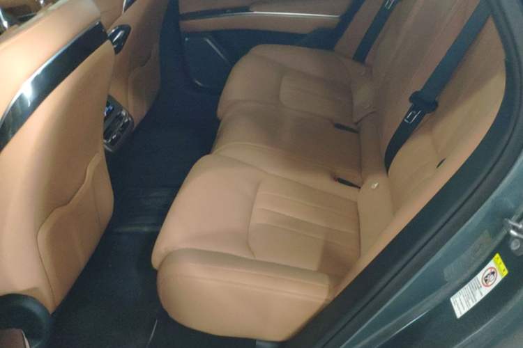 Used BYD Han L 2025 DM-p Four-Wheel-Drive LiDAR Flagship Model Left Rear Seat