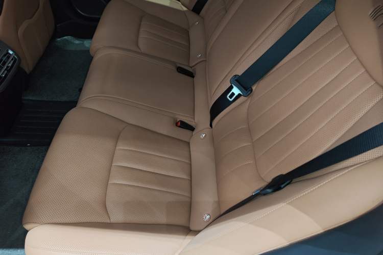 Used BYD Han L 2025 DM-p Four-Wheel-Drive LiDAR Flagship Model Left Rear Seat
