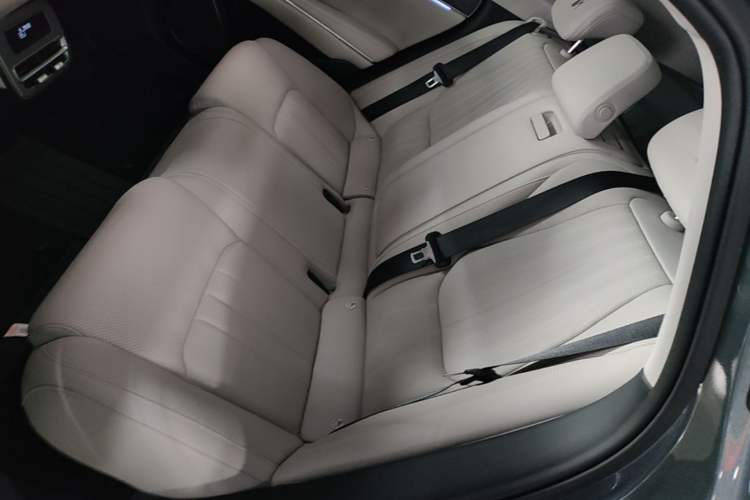 Used BYD Han L 2025 DM-i 200km LiDAR Flagship Model Left Rear Seat