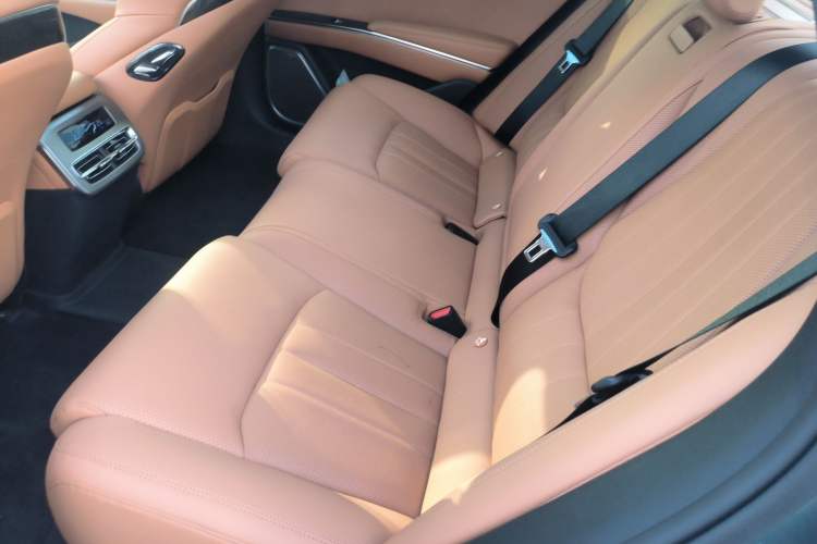 Used BYD Han L 2025 DM-p Four-Wheel-Drive LiDAR Flagship Model Left Rear Seat