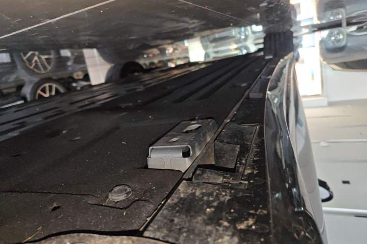 Used BYD Han L 2025 DM-p Four-Wheel-Drive LiDAR Flagship Model Left Side Sill