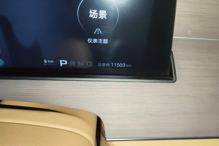 Used BYD Han L 2025 DM-i 200km LiDAR Flagship Model Odometer Close Up