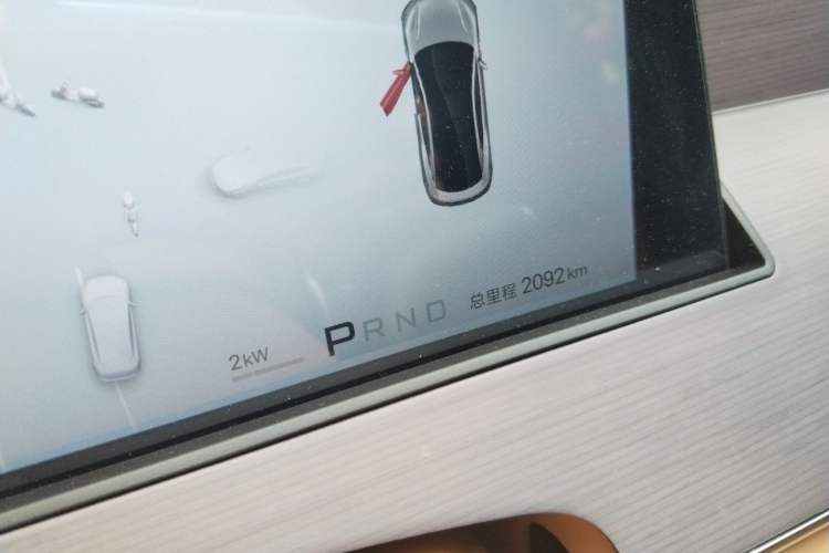 Used BYD Han L 2025 DM-i 200km LiDAR Flagship Model Odometer Close Up