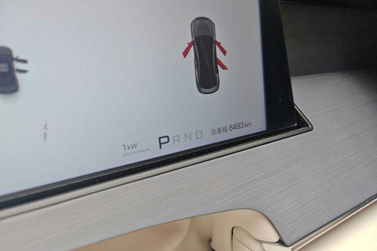 Used BYD Han L 2025 EV 701 km LiDAR Flagship Edition Odometer Close Up