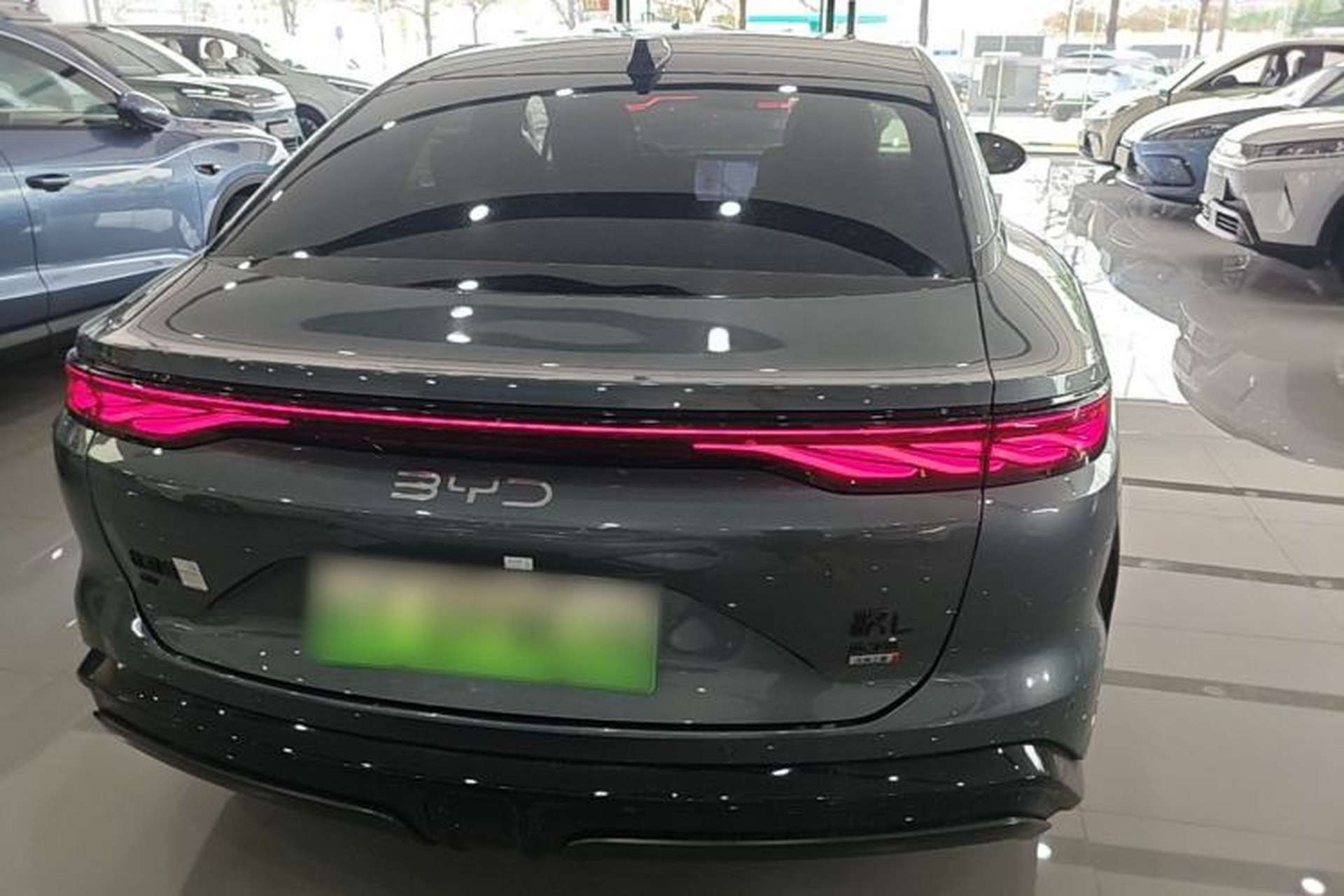 Used BYD Han L 2025 EV Four-Wheel Drive LiDAR Flagship Model Rear