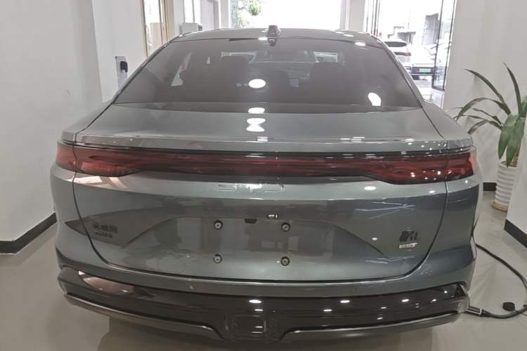 Used BYD Han L 2025 DM-i 200km LiDAR Flagship Model Rear