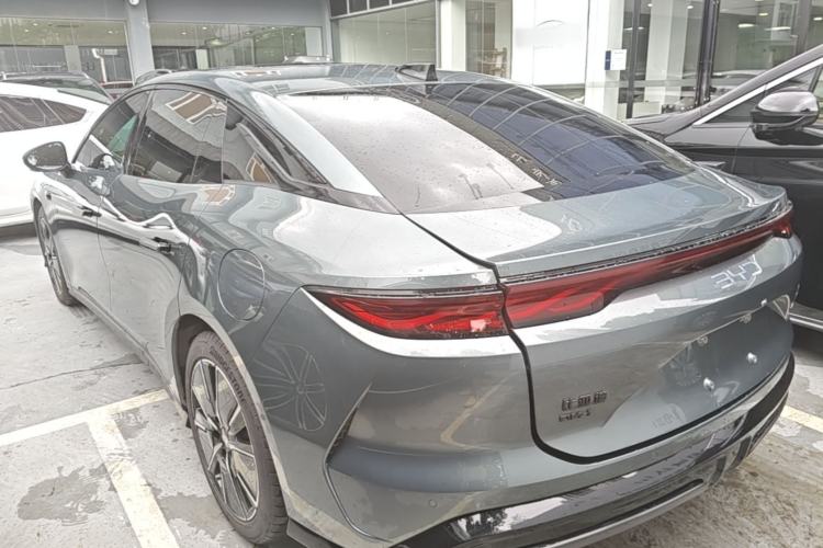 Used BYD Han L 2025 DM-i 200KM LiDAR Luxury Model Rear Left 45 Deg