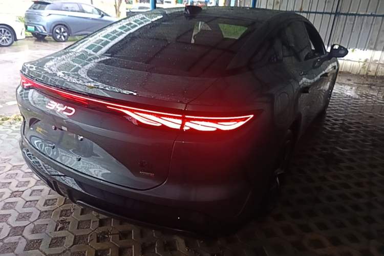 Used BYD Han L 2025 DM-p Four-Wheel-Drive LiDAR Flagship Model Rear Right 45 Deg