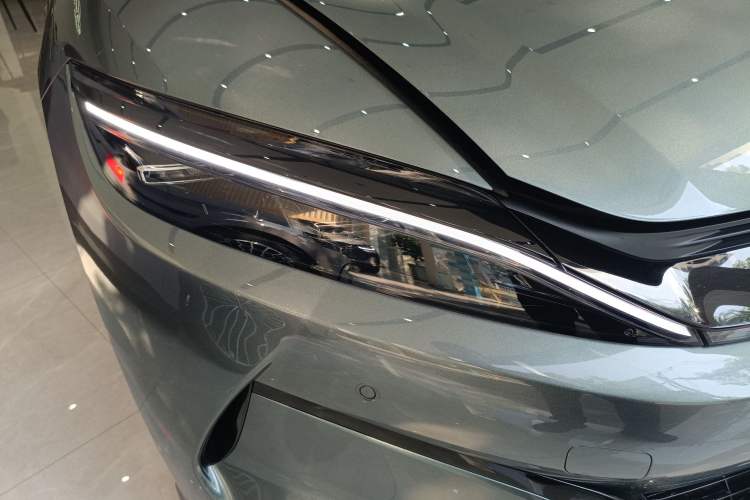 Used BYD Han L 2025 DM-p Four-Wheel-Drive LiDAR Flagship Model Right Front Headlight